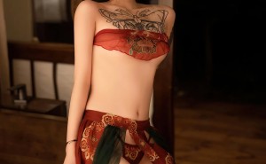 秀人网No.5527 模特奶瓶.大理旅拍：这组红古装写真，看完想立刻带她去拍同款！